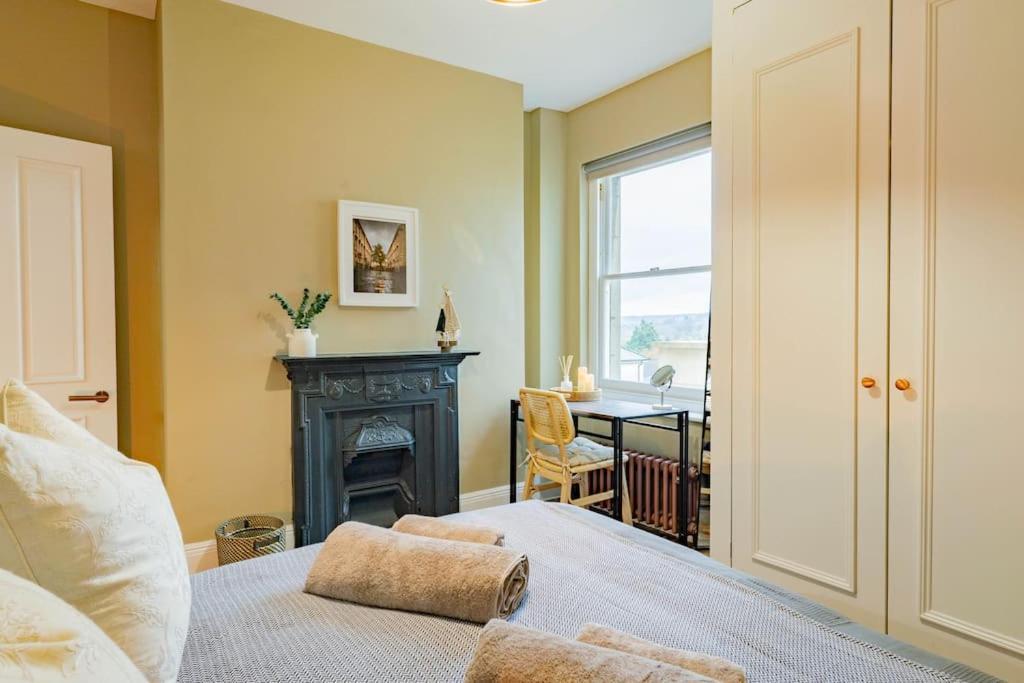 Stunning Boutique Flat In Central Location - Beatrice Bath Exteriör bild